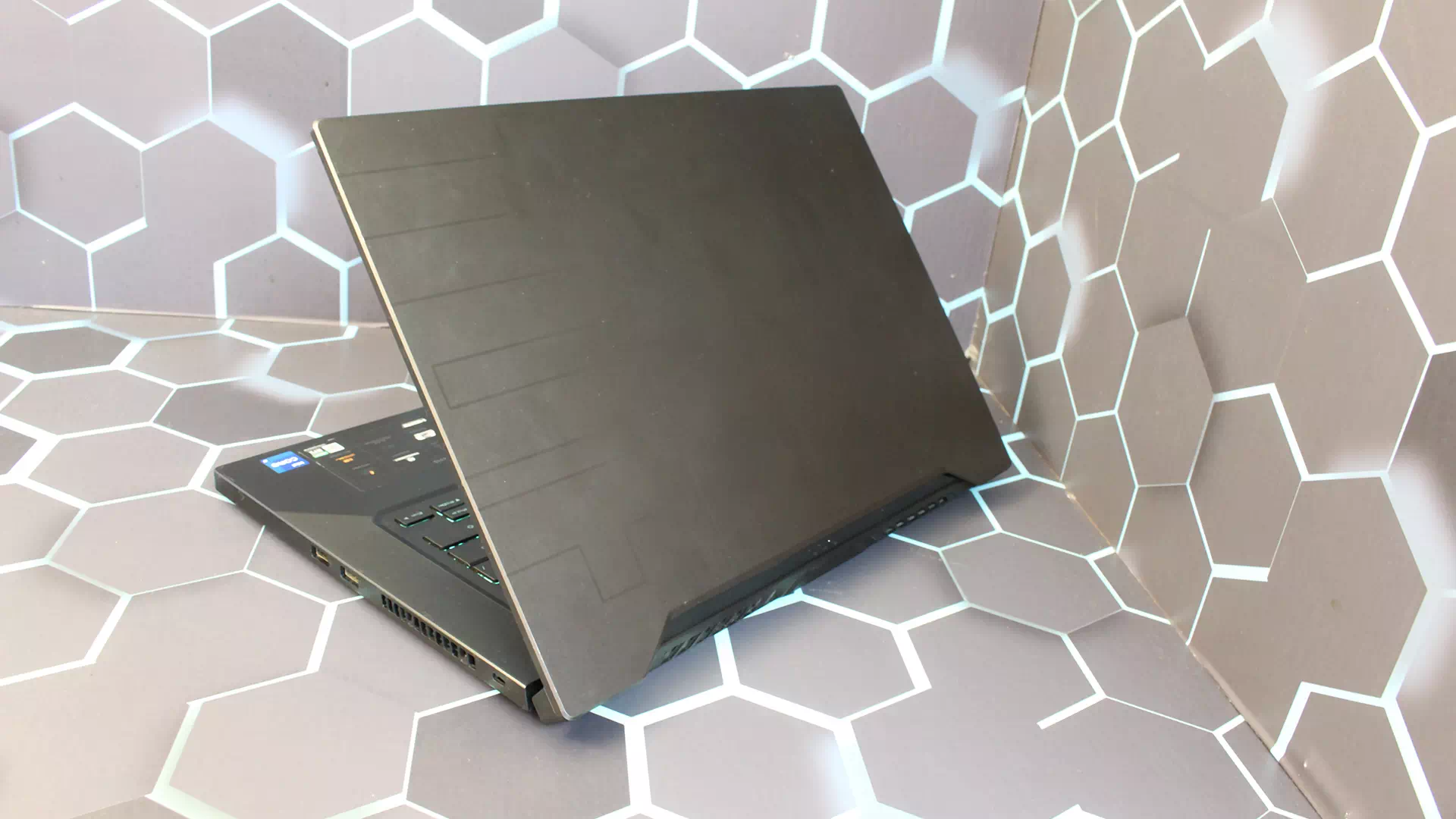 ноутбук Asus Dash F15 FX516P