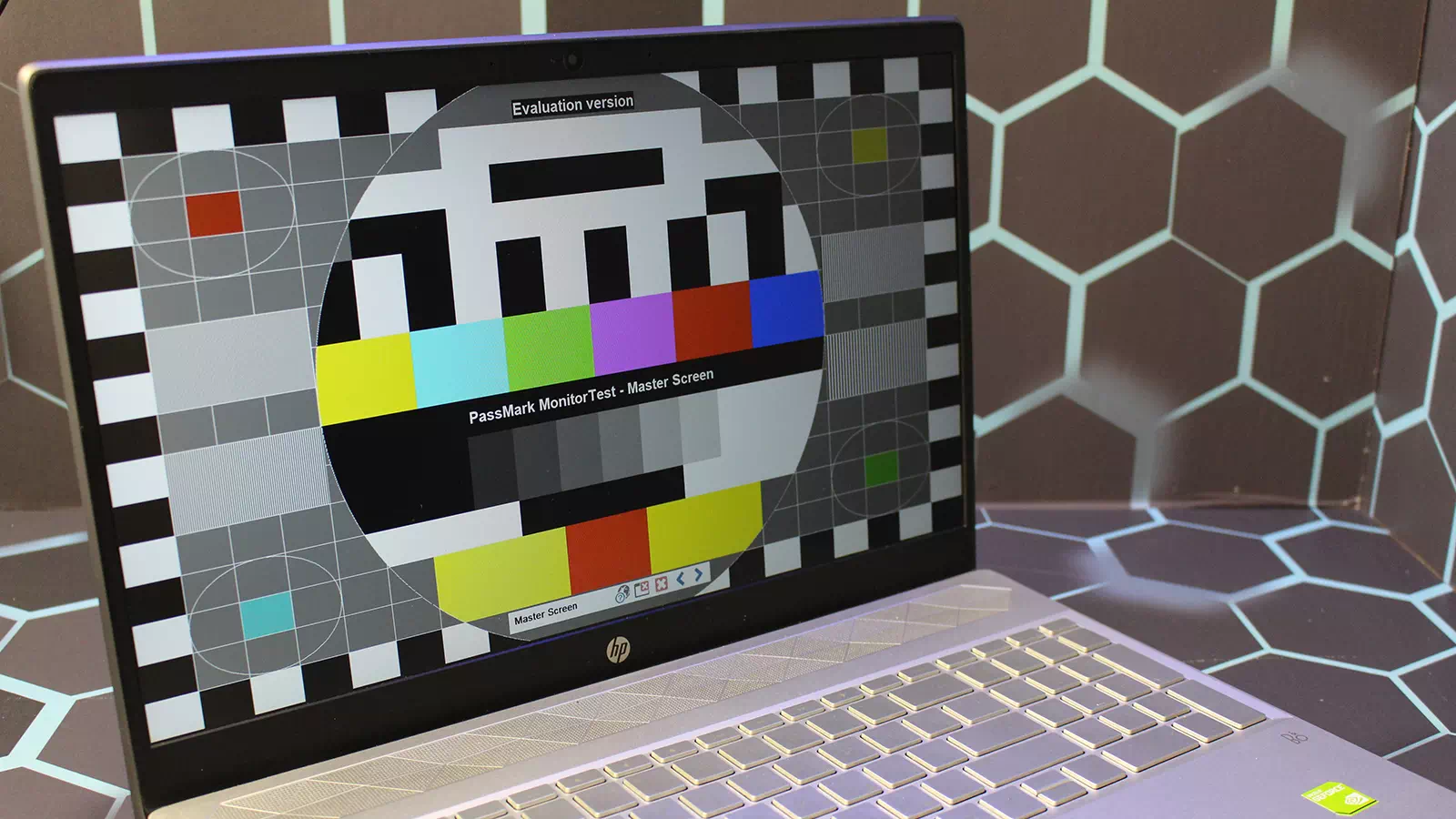 экран HP Pavilion 15 